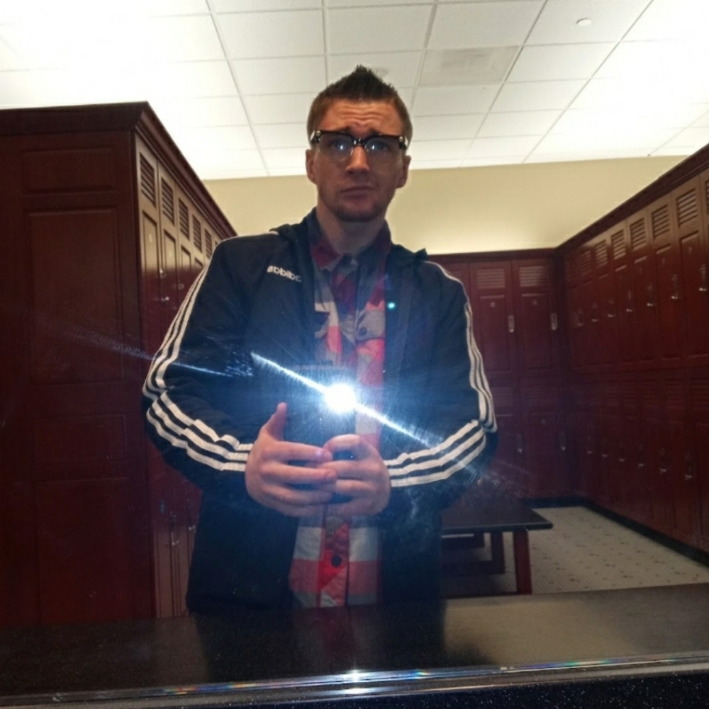 Meet your Posher, Devin